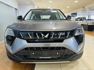 Mahindra XUV 3XO 1.2T AX5 manual - Image 2
