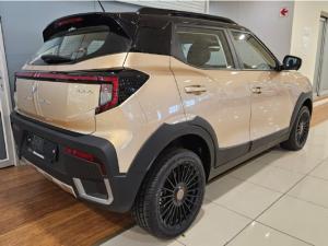 Mahindra XUV 3XO 1.2T AX7L - Image 3