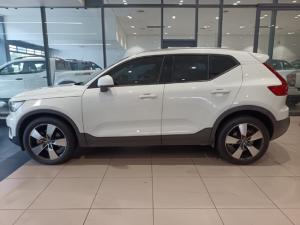 Volvo XC40 D4 AWD R-Design - Image 2