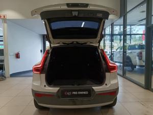Volvo XC40 D4 AWD R-Design - Image 5
