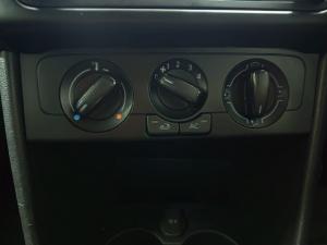 Volkswagen Polo Vivo hatch 1.4 Comfortline - Image 8
