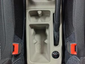 Renault Triber 1.0 Evolution - Image 13