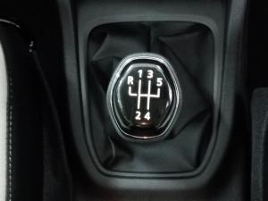 Renault Triber 1.0 Prestige - Image 10