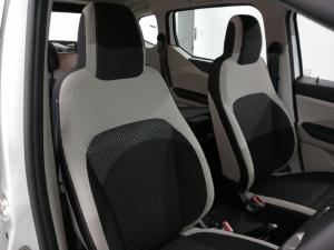 Renault Triber 1.0 Prestige - Image 15