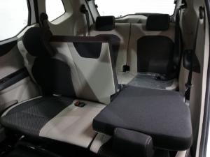 Renault Triber 1.0 Prestige - Image 6