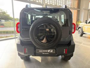 Toyota Land Cruiser FJ 2.7 4x4 GX - Image 4