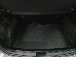 Volkswagen Polo Vivo hatch 1.4 Comfortline - Image 6