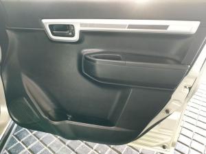 Suzuki S-Presso 1.0 S-Edition manual - Image 12