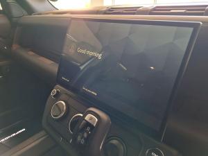Land Rover Defender 110 D350 X-Dynamic HSE - Image 22