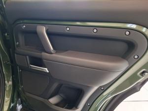 Land Rover Defender 110 D350 X-Dynamic HSE - Image 23