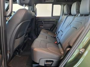 Land Rover Defender 110 D350 X-Dynamic HSE - Image 27