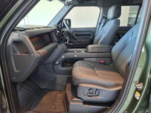 Land Rover Defender 110 D350 X-Dynamic HSE - Image 28