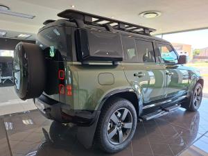 Land Rover Defender 110 D350 X-Dynamic HSE - Image 5