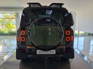 Land Rover Defender 110 D350 X-Dynamic HSE - Image 7