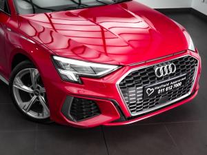 Audi A3 sedan 35TFSI S line - Image 2