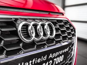 Audi A3 sedan 35TFSI S line - Image 4