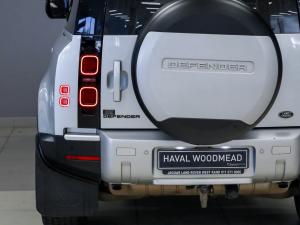 Land Rover Defender 90 TdiS/C - Image 22