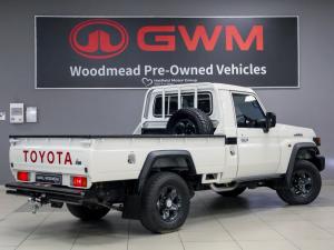 Toyota Land Cruiser 79 2.8GD-6 single cab auto - Image 13