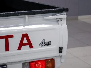 Toyota Land Cruiser 79 2.8GD-6 single cab auto - Image 18