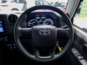Toyota Land Cruiser 79 2.8GD-6 single cab auto - Image 7