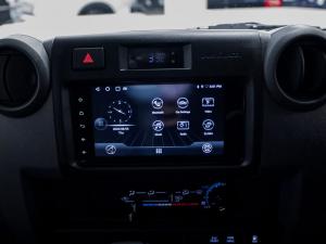 Toyota Land Cruiser 79 2.8GD-6 single cab auto - Image 9