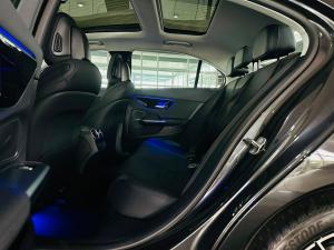 Mercedes-Benz C-Class C200 Avantgarde - Image 6