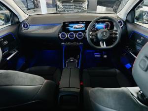 Mercedes-Benz GLA GLA200 Progressive - Image 3