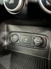 Hyundai Venue 1.0T Motion auto - Image 19