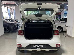 Hyundai Venue 1.0T Motion auto - Image 8
