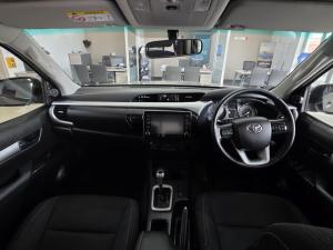 Toyota Hilux 2.8GD-6 double cab Raider auto - Image 6