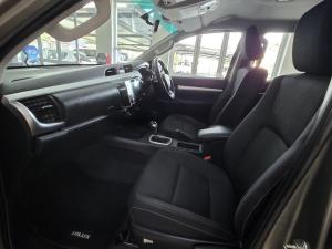 Toyota Hilux 2.8GD-6 double cab Raider auto - Image 7
