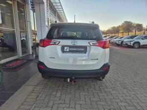 Toyota RAV4 2.0 GX auto - Image 5