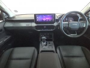 Toyota Hilux 2.8GD-6 double cab Legend - Image 6