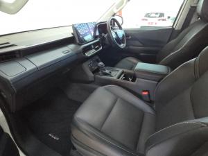 Toyota Hilux 2.8GD-6 double cab Legend - Image 7