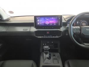 Toyota Hilux 2.8GD-6 double cab Legend - Image 15