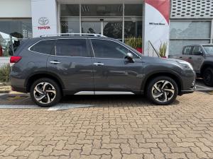 Subaru Forester 2.0i S ES - Image 3