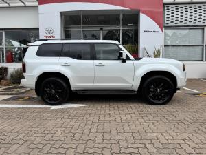 Toyota Land Cruiser Prado 2.8GD VX-L - Image 3