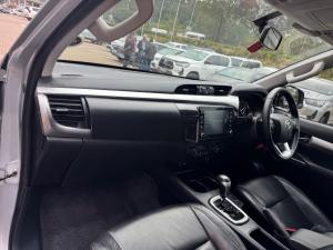 Toyota Hilux 2.8GD-6 double cab Raider auto - Image 7