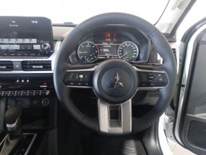 Mitsubishi Triton 2.4DI-D double cab GLS - Image 12