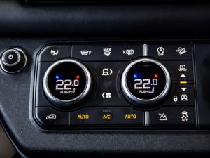 Land Rover Defender 110 V8 - Image 20