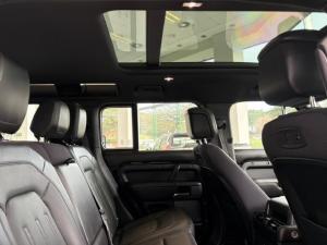 Land Rover Defender 110 D300 X - Image 11