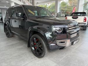 Land Rover Defender 110 D300 X - Image 1