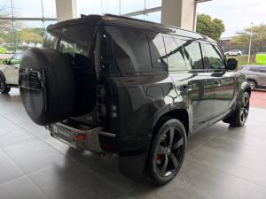 Land Rover Defender 110 D300 X - Image 3