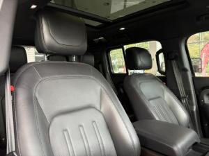 Land Rover Defender 110 D300 X - Image 8