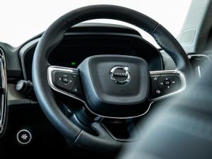 Volvo XC40 B4 Plus Dark - Image 17