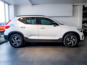 Volvo XC40 B4 Plus Dark - Image 5