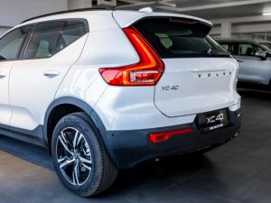 Volvo XC40 B4 Plus Dark - Image 6