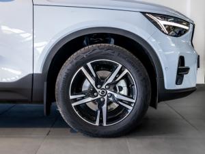 Volvo XC40 B4 Plus Dark - Image 10