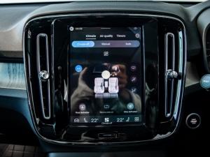 Volvo XC40 B4 Plus Dark - Image 19