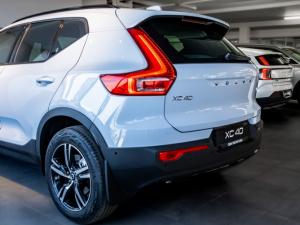 Volvo XC40 B4 Plus Dark - Image 5